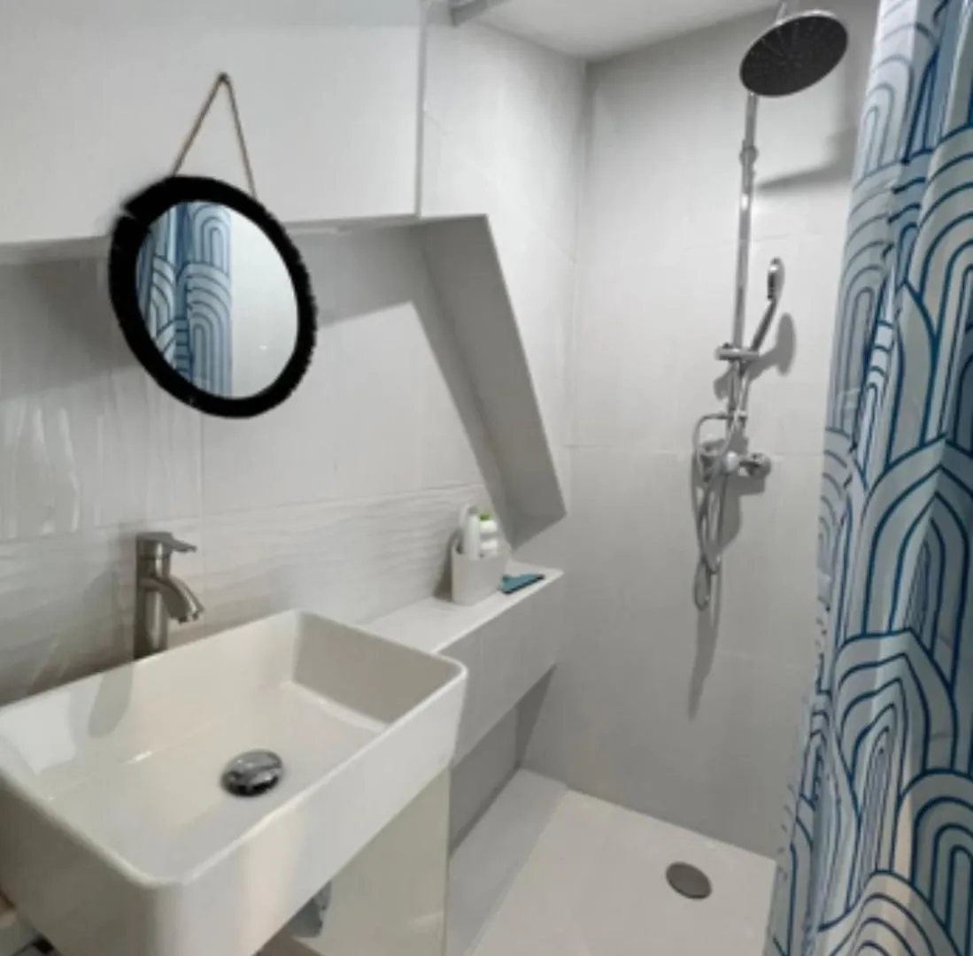 Duplex A 2 Pas De La Vielle Ville D Avignon Apartment